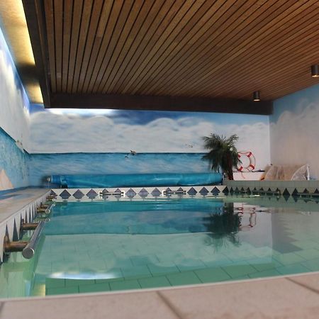 Ferienhaus Abbi Mit Schwimmbad Und Fitness Fur 8 Personen, Strand, Norddeich Apartment Hage Exterior photo